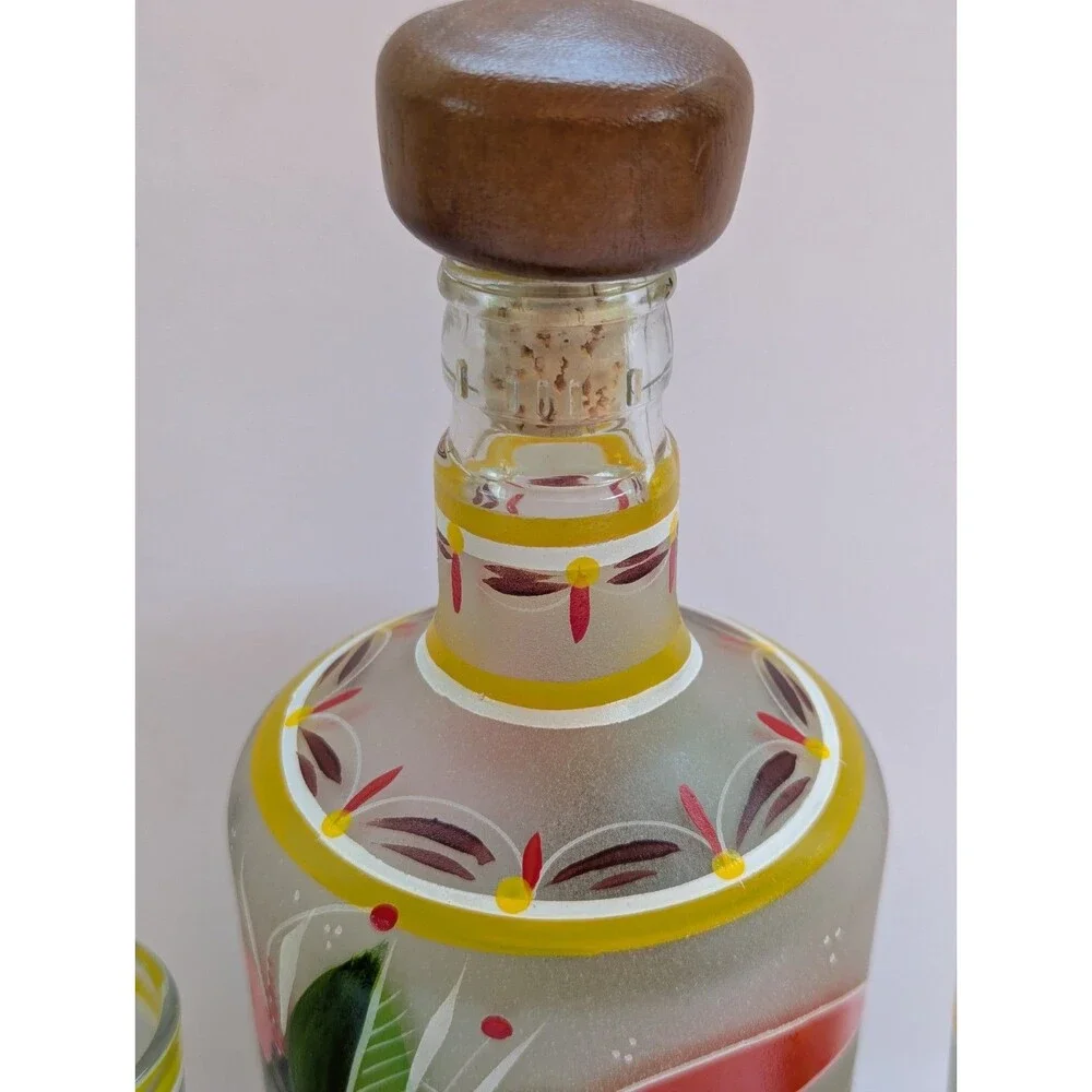 Tropical Toucan Bird Tequila Decanter And Shot Glass Set Hand Painted Frosted 9